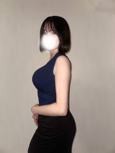 綾乃りささんの写真